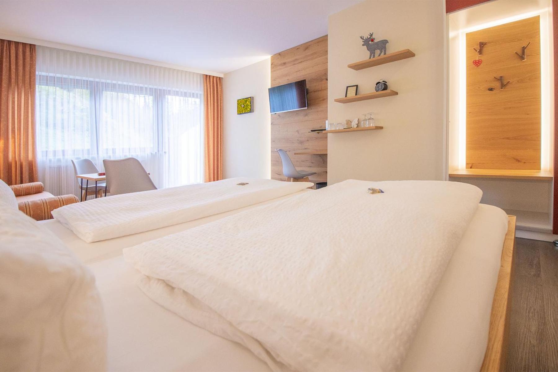 Hotel - Gasthof Blume Oppenau Esterno foto